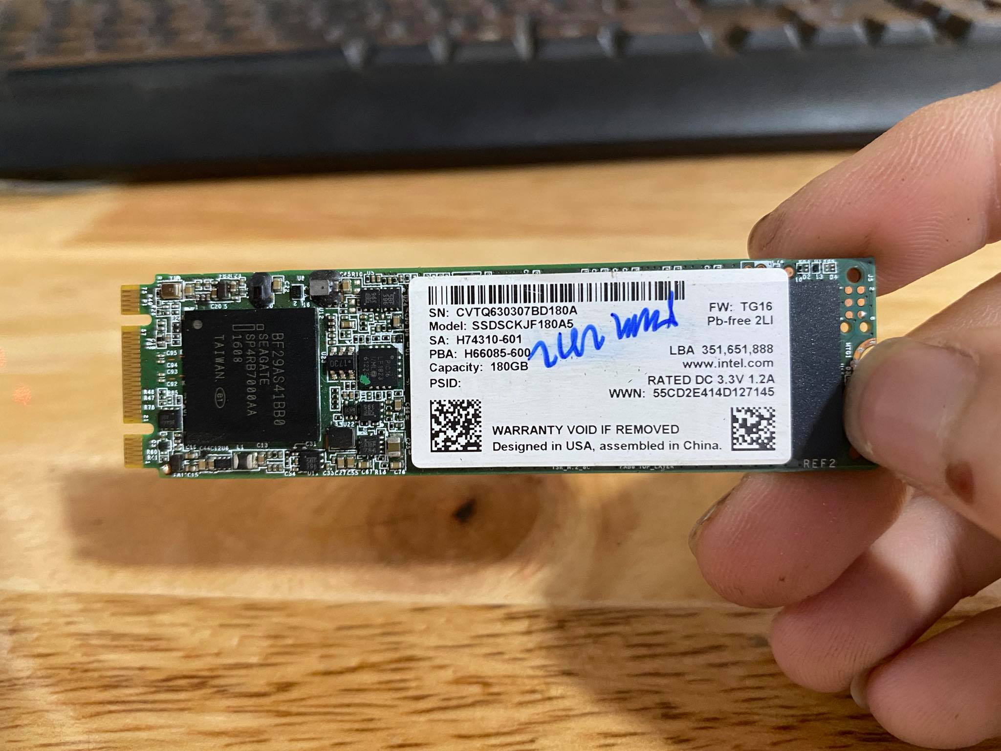 SSD M2 Sata Intel 180GB hàng cũ tháo máy